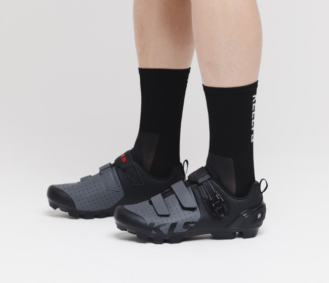 Cyklistické tretry KLS EDGE Black - 44, 2024